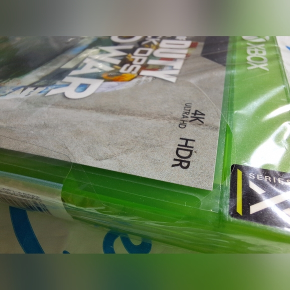 Call of Duty: Black Ops Cold War - XBSX  (NEW) - Picture 3 of 4